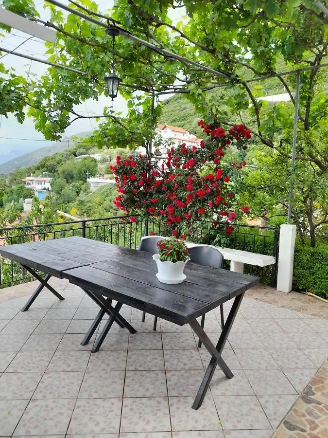 Lida'S House Hotel Lukove