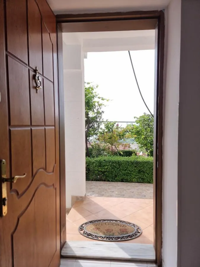 Lida'S House Hotel Lukove