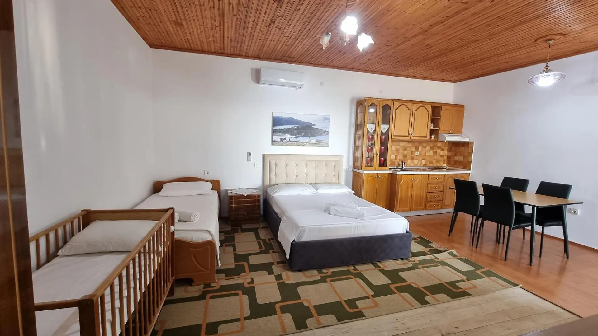 Lida'S House Hotel Lukove