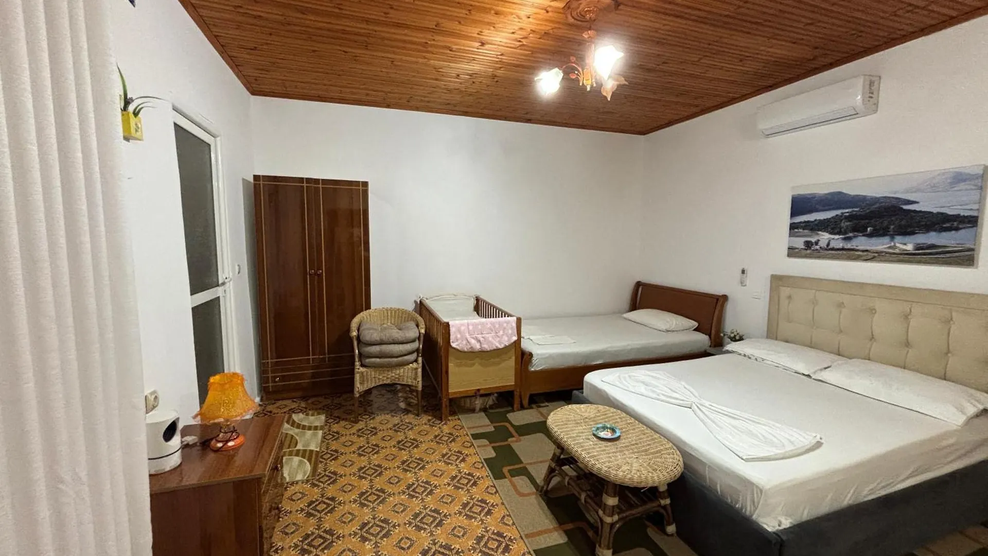 Lida'S House Hotel Lukove Guest house